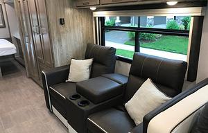 2021 Encore 325SS - Fully Stocked,Great for Parks