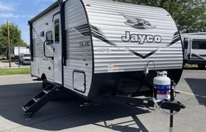 Cozy new 2026 Jayco Jayflight SLX, amazing camper!