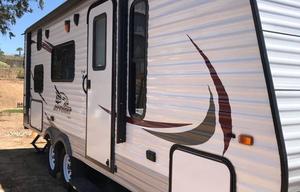 2015 Jayco Jay Flight 23MB - Great layout!