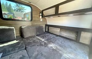 The Teardrop Adventurer – Compact Comfort Explorer