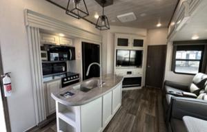 2023 Cougar 364BHL RV rental photo 5