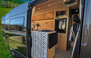 “VANessa” Off-Grid, Pet-Friendly, AC, for 2
