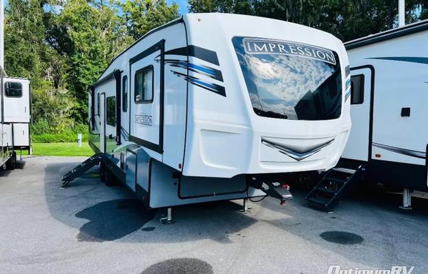 2022 Forest River-Front living- Sleeps 6-TrailRide