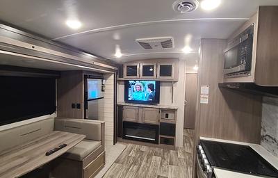 Spacious '22 Sunset Trail w/ Delivery & Setup