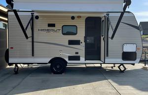 Hideout Bunkhouse-Easy Tow
