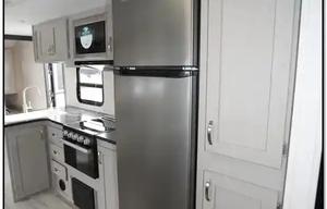 Tracer 260BHSLE - Compact Elegance!