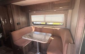2020 Jayco Melbourne 24L RV rental photo 8
