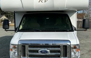 KOURTNEY 2019 NeXus RV Phantom 25P