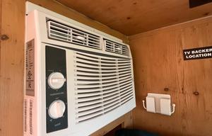 Cozy Offroad Camper with Tempur-Pedic Bed