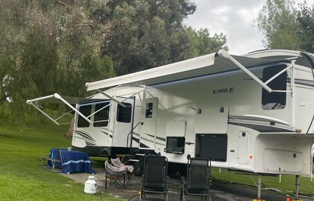 Modern Luxury Trailer for Outdoor Getaway