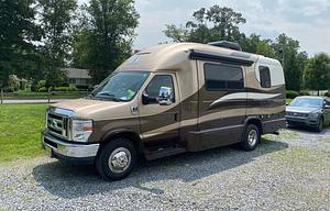 Goldy  A 2015 Coach House Platinum w/2 slideouts!