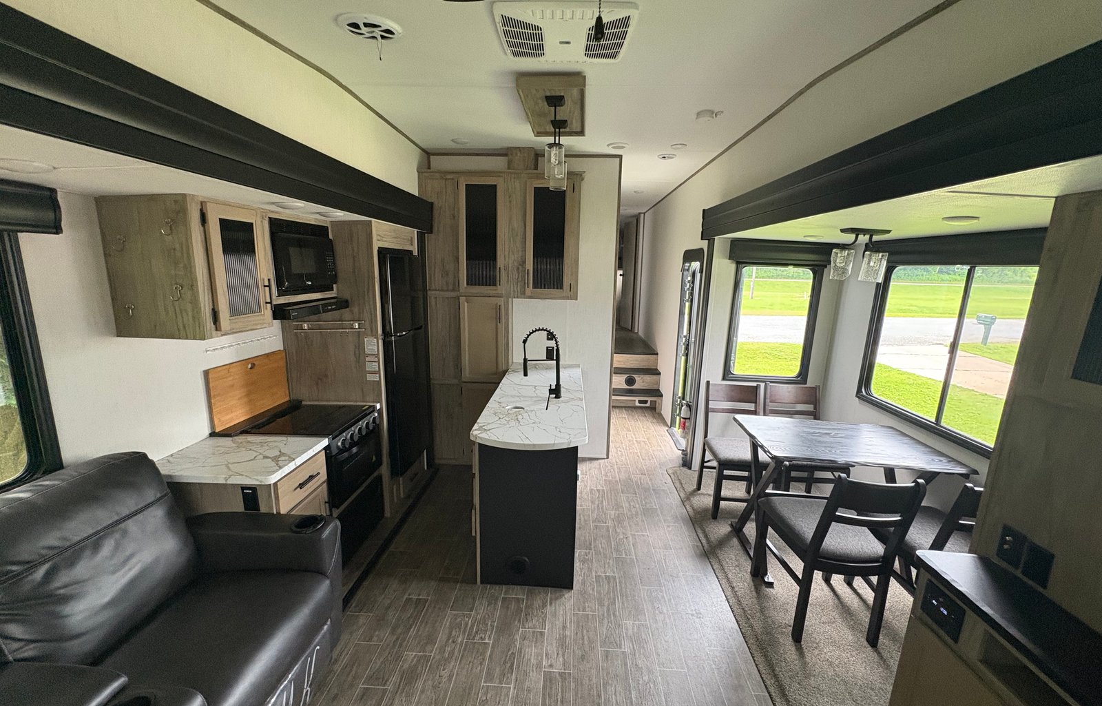 2022 Arctic Wolf Suite 3660