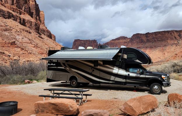 2014 Thor Motor Coach Four Winds Super C 33SW