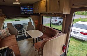Free Wifi | Easy to Drive | Sleeps 7 | Big Battery