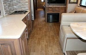 2020 Thor Motor Coach Miramar 37.1