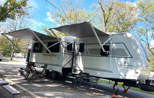 2025 Freedom Express 1.5 Bath, Fully Equipped!