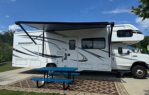 2018 Forest River RV Sunseeker 2860DS Ford RV rental photo 2