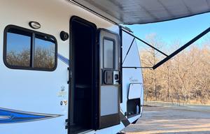 2020 Coachmen RV Freedom Express Select 31SE
