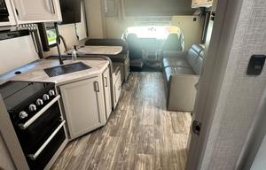 2025 Thor Motor Coach Geneva 31VT