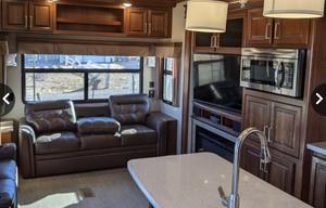 2018 Keystone RV Alpine 3650RL