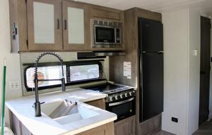 2023 Wildwood 33TS RV rental photo 9