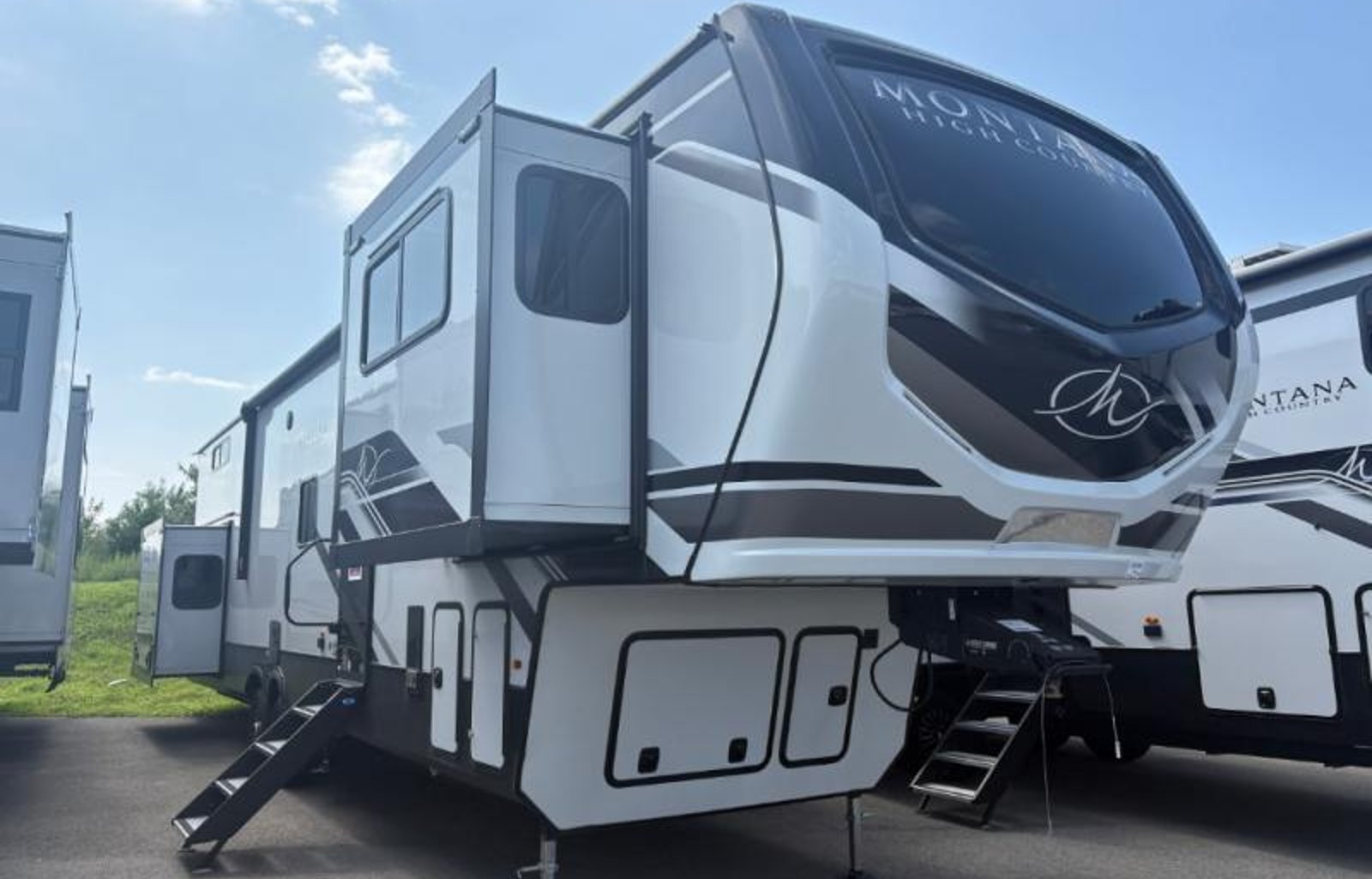 2025 Montana High Country 377FL