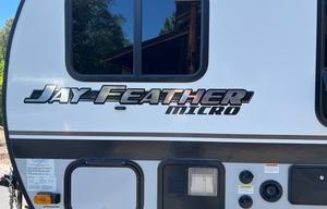 2021 Jayco Jay Feather Micro 17’