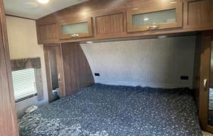 King size bed! 2 ACS! 2017 Dutchmen  Luxury RV