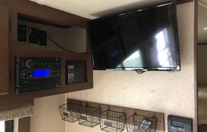 2015 Jayco Jay Flight 23MB - Great layout!
