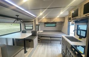 Legend Brownie * Slide-out * Sleeps8 * Ultra light