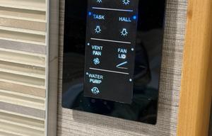 2022 Tiffin Motorhomes Allegro RED 360 38 KA RV rental photo 10