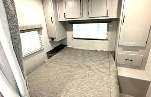 2025 BRAND NEW TOP RATE  FreeLander 27QB CHEV 4500