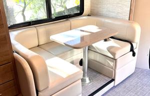 Luxury Mercedes-Benz Entegra  Unlimited Generator