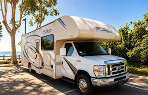 2017 Thor Motor Coach Freedom Elite 29FE