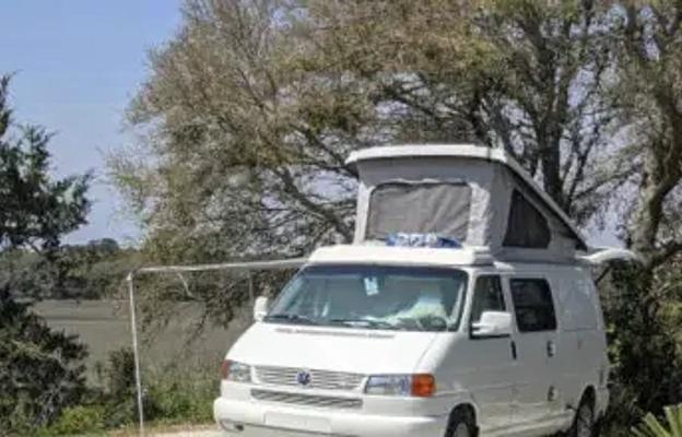 2000 Winnebago Volkswagon Eurovan full camper