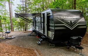 Fully Stocked Camper great for Families or Couples