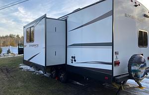 2022 Cruiser Embrace EL252 RV rental photo 5
