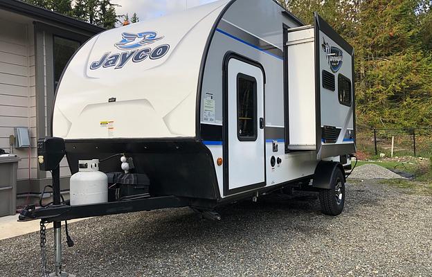 Easy Tow Friendly Compact Trailer (Hummingbird)