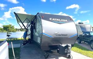 2021 Coachmen Catalina Legacy Edition travel trailer 38 ft