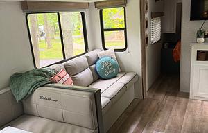 2024 Eddie Bauer BH, We Deliver & Set Up Sleeps 10