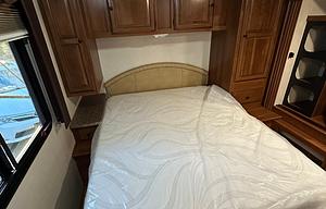2013 Coachmen RV Leprechaun 317SA Ford 450