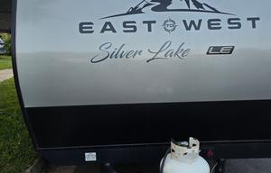 2023 Silver lake M-17BHLE RV rental photo 3