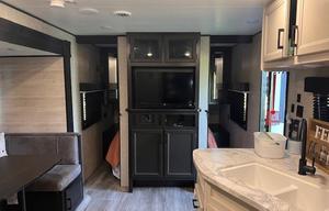 2022 Jay Flight SLX 8 242BHS RV rental photo 12