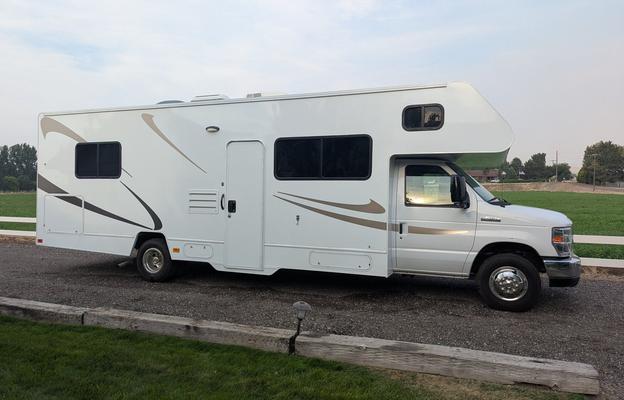 2020 Winnebago Minnie Winnie 328QR