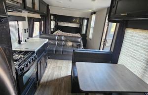 2021 Cherokee Grey Wolf 26DJSE RV rental photo 3