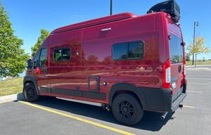 PJ’s 2022 Winnebago Solis 59P with rooftop AC