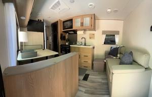 "The Adventurer" PrimeTime Avenger Bunkhouse 26BK