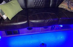 Luxury Ice House - fishing in style!