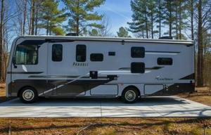 A01 - 10 Person w/ Bunk - The RV Rental Factory