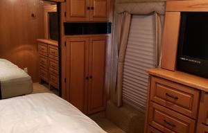 2009 Forest River Cardinal M-3802BH